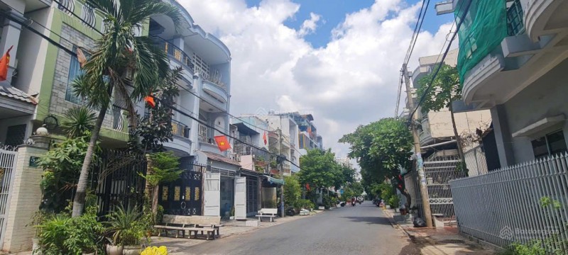 BÁN NHÀ 3 TẦNG 4*24M- MẶT TIỀN KINH DOANH KDC BÌNH HƯNG, BÌNH CHÁNH - ĐƯỜNG 12M- GIÁ CHỈ 8.999 TỶ