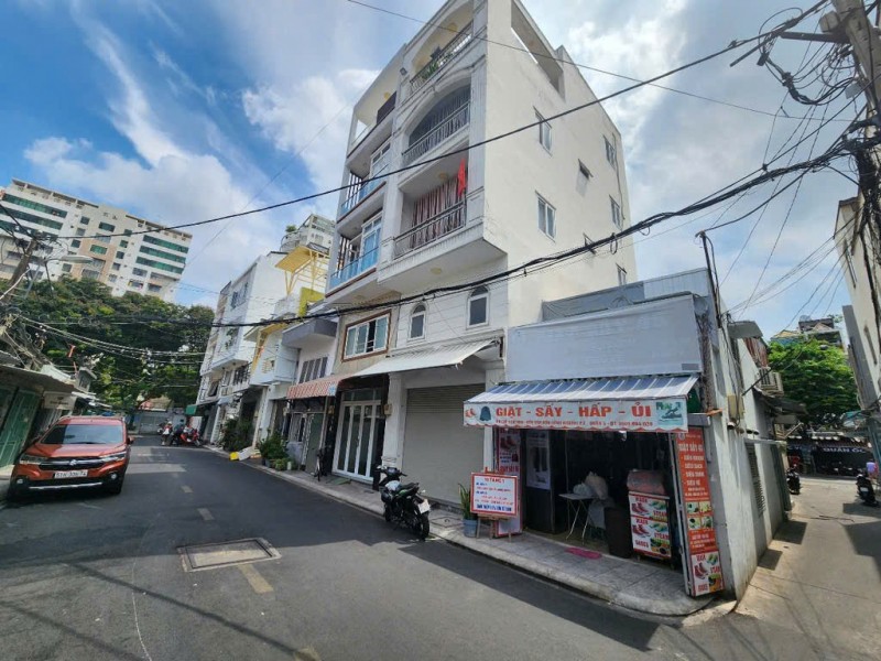 MẶT TIỀN XE HƠI TRUNG TÂM Q4 
5 TẤM CÓ 10 TỶ