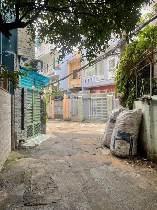 --Bán nhà hẻm xe hơi đường Lạc Long Quân, p10, Tân Bình; (4*12) - 5 tỷ