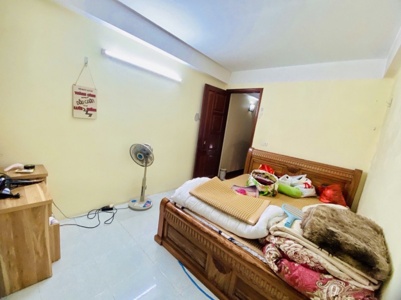 NHÀ ĐẸP-CẠNH HỒ HẠ ĐÌNH-KHƯƠNG ĐÌNH-Ô TÔ-NỘI THẤT 47M-4 TẦNG GIÁ 6,8 TỶ