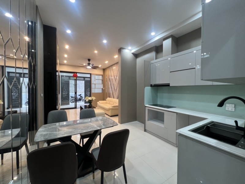 BÁN NHÀ  BỒ ĐỀ DÂN XÂY 5 TẦNG THANG MÁY DT55M GIÁ 12.8 TỶ - NGÕ THÔNG