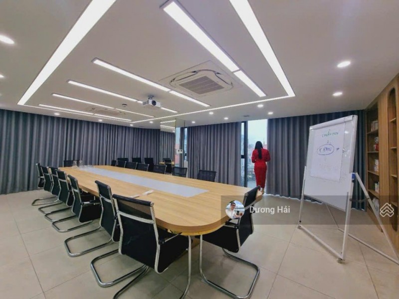 Bán nhà Phố Duy Tân - Cầu Giấy - 65m2 * 8 tầng Thang máy Hai thoáng Vỉa hè rộng KD VP