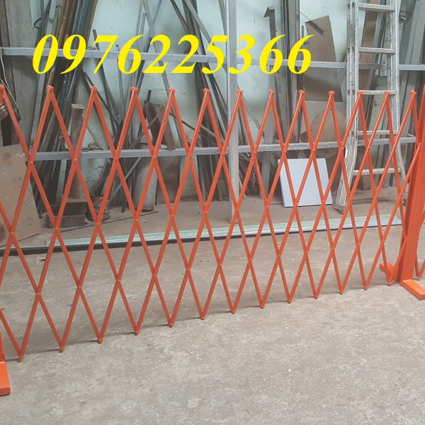 Hàng rào xếp sắt di động