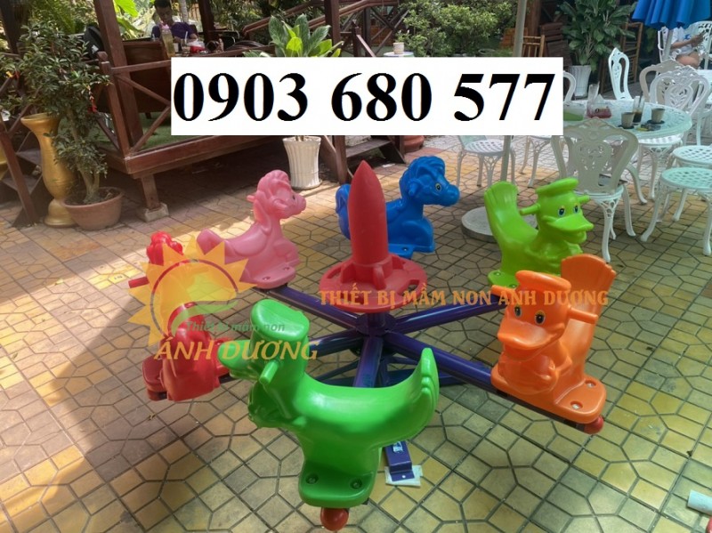 Đu quay hình con vật đáng yêu cho trẻ em mầm non