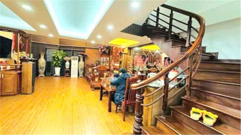 CỰC PHẨM Nhà phố - Văn Phòng -Trần Duy Hưng - Cầu Giây, 82m,10T,TM giá 29 tỷ 99