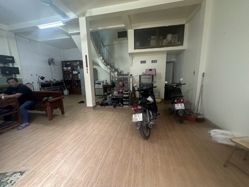 Bán nhà ở Tư Đình Long Biên ngõ oto tránh diện tích 55m xây 4 tầng mặt tiền rộng 8m 11 tỷ