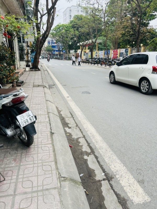 MẶT PHỐ HOÀNG NHƯ TIẾP 22 tỷ 52m MẶT TIỀN 5m LÔ GÓC VỈA HÈ,LONG BIÊN