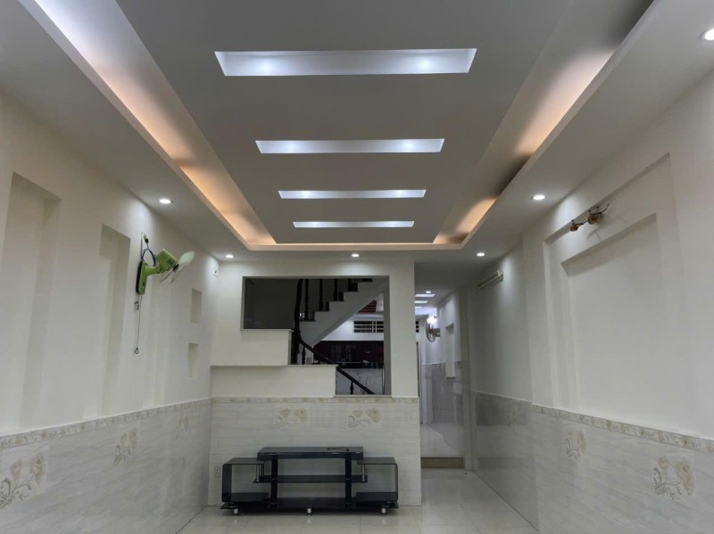 **Bán nhà góc 2MT, hẻm 373 Lý Thường Kiệt, phường 9, Tân Bình; MTKD
