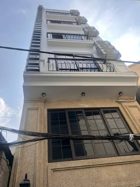 Bán tòa nhà 7 tầng thang máy Phú Diễn gần ĐH Ccông nghiệp Hà Nội