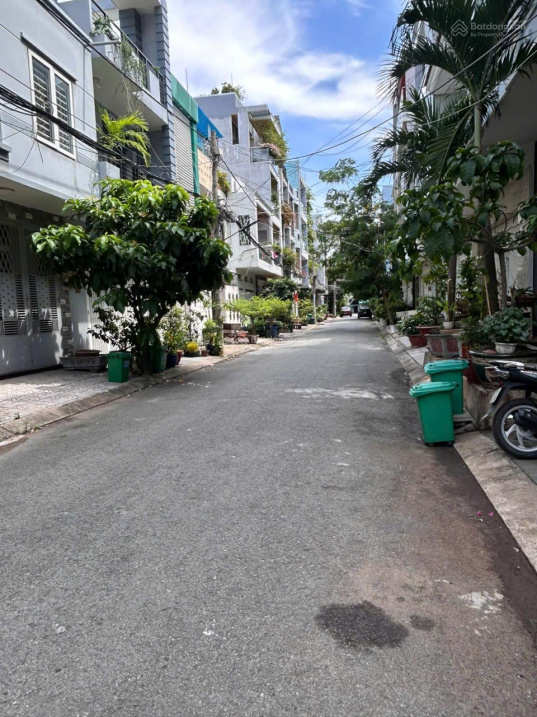 Bán nhà cấp 4 8m*20m,Tân Quy, Quận 7, Gpxd Hầm, 7 tầng,Sổ hồng,Hướng Bắc. Giá 24ty