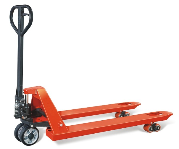 Xe nâng tay kéo pallet giúp giảm thiểu chi phí lao động trong công ty vận tải