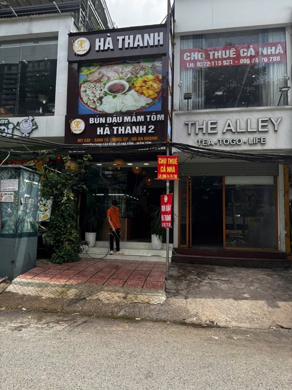 Chính chủ cho thuê cả nhà mặt phố số 354 Thái Hà (nhà treo biển The Alley).
