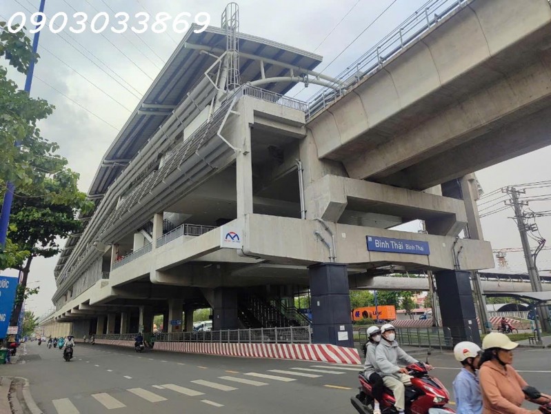 CẦN BÁN NHÀ 2 TẦNG MẶT TIỀN XA LỘ HÀ NỘI - ĐỐI DIỆN TRẠM METRO -  23 TỶ - 135M2 - 2 TẦNG