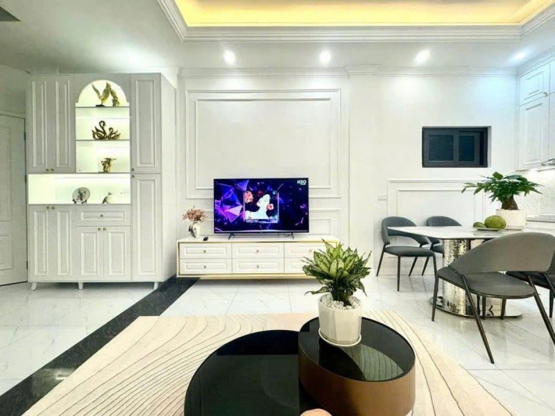 PHỐ NGỌC HÀ - NỘI THẤT TÂN CỔ ĐIỂN - LÔ GÓC DT 34m2 5 tầng MT 4m Giá 9.8 tỷ