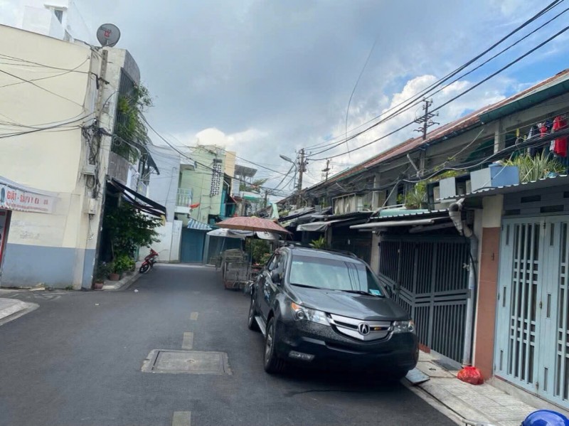 BÁN NHÀ CHÍNH CHỦ HOÀNG DIỆU QUẬN 4- GẦN BẾN NHÀ RỒNG