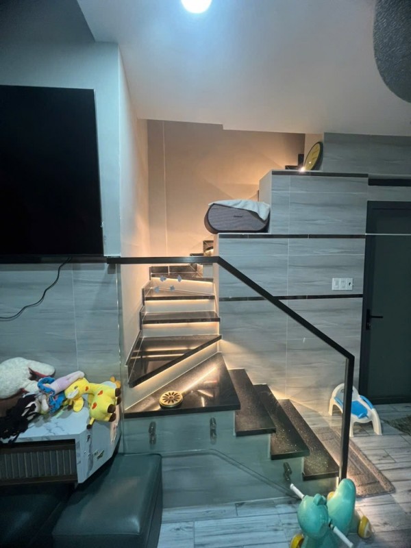 NHÀ MỚI ĐẸP Q6 GIÁP Q5 - 49M - HẺM SẠCH THÔNG THOÁNG - CHỈ NHỈNH 4 TỶ