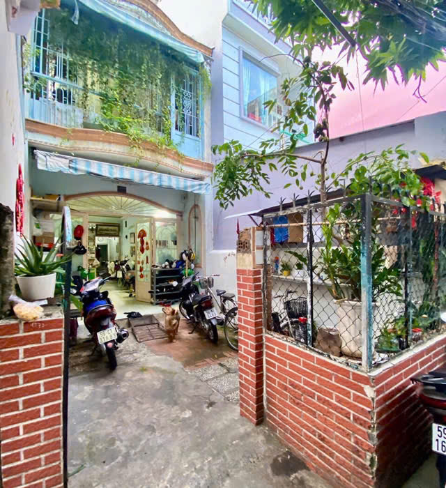 SỞ HỮU NHÀ ĐẸP - ĐẦU TƯ SINH LỜI - Vị Trí Tại : Xóm Chiếu - Phường 16 - Quận 4 - Thành Phố Hồ Chí