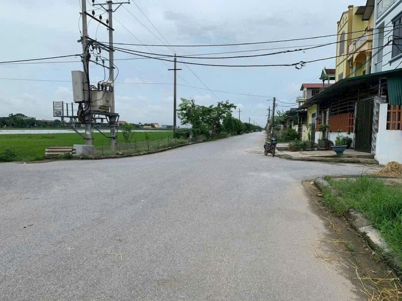 CẦN TIỀN BÁN GẤP LÔ ĐẤT PHẬT TÍCH, TIÊN DU, BẮC NINH - 63M2 - MẶT ĐƯỜNG NHỰA TRỤC CHÍNH - GIÁ TỐT