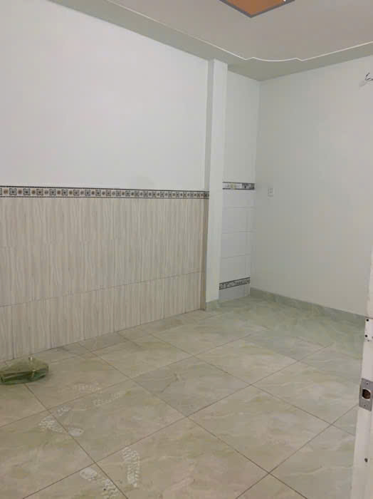 NHỈNH 3 TỶ CÓ NHÀ BÌNH THẠNH 54M2 MỚI ĐẸP Ở NGAY 1 TRỆT 1 LỬNG 2 PHÒNG NGỦ - NGAY KHU DU LỊCH BÌNH