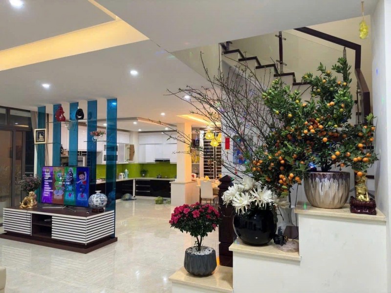 Cho thuê căn hộ Penhouse T21 Chung Cư 215 Lê Lợi_TP Vinh