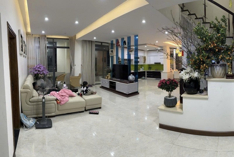 Cho thuê căn hộ Penhouse T21 Chung Cư 215 Lê Lợi_TP Vinh