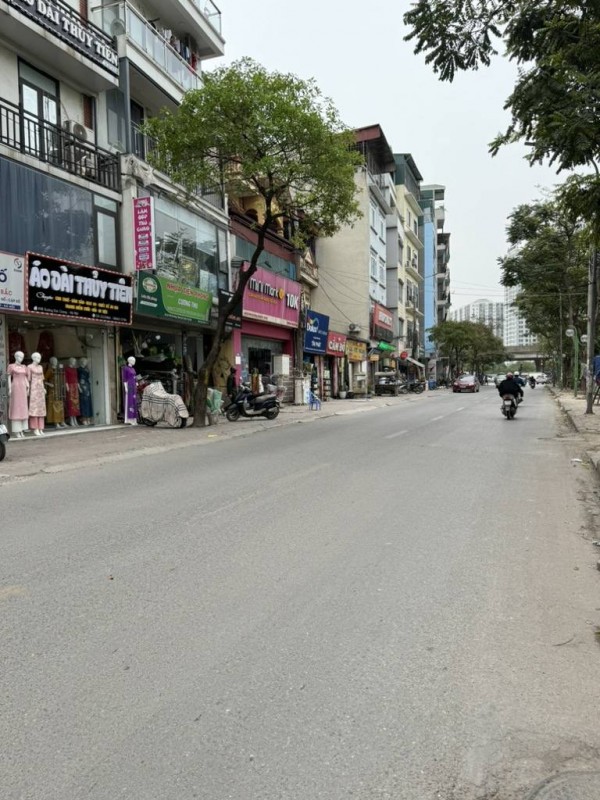 -  Bán nhà siêu víp Thanh Bình Hà Đông 54m  hơn 12 tỷ , Phân lô đẹp mê ly , oto tránh ,