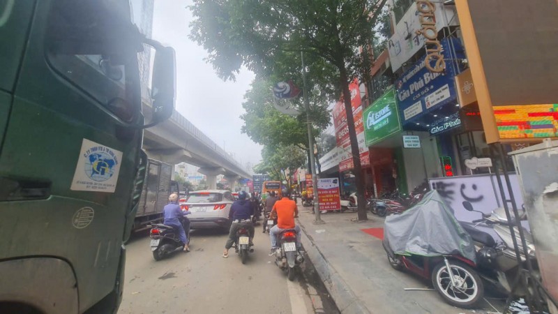 -  Bán nhà Quang Trung 59m NHÀ MẶT PHỐ VỈA HÈ 10M, kinh doanh sầm uất giá 12 tỷ