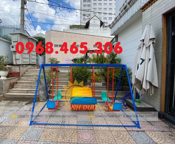 Xích đu trẻ em 3 chỗ ngồi, xích đu mầm non ngoài trời
