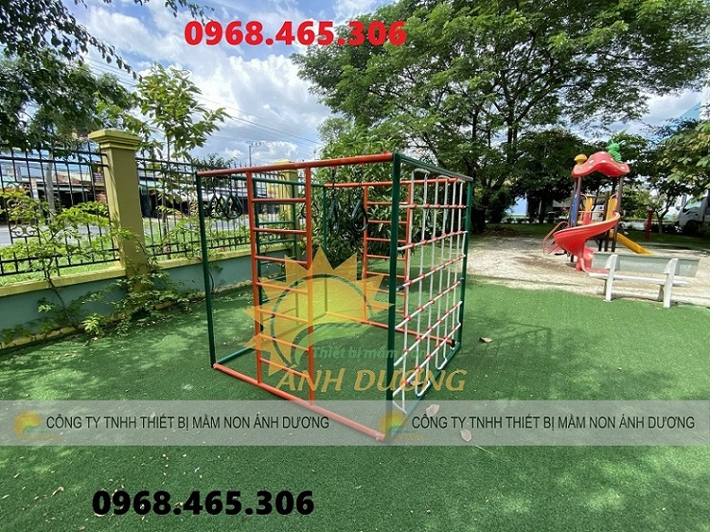 Thang leo sắt trẻ em mầm non, thang leo trẻ em nhập khẩu