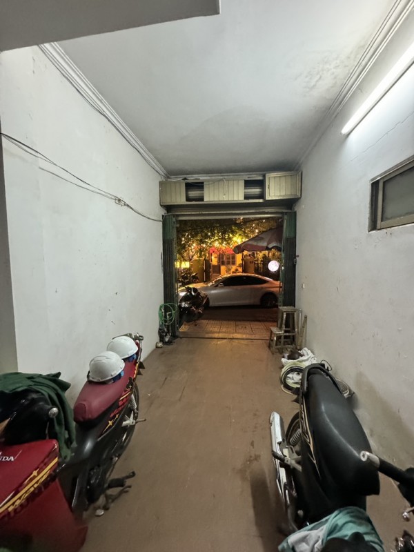 Bán căn hộ Tầng 1 ngõ 208 Giải Phóng, 90m 2N1VS, kinh doanh tốt,  Giá 6,95 tỷ