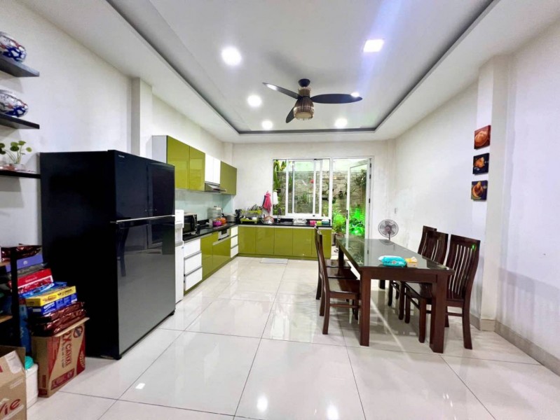 NHÀ 3 TẤM - XE HƠI TRÁNH NHAU - HÒA BÌNH - TÂN PHÚ - 95M2 - NGANG 4.5 X 21 - CHỈ 11.9 TỈ