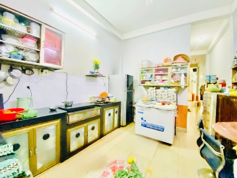 GIÁP QUẬN 10 – LÝ THƯỜNG KIỆT – 4 TẦNG – 78M2. GIẢM SÂU CÒN 10.X T.Ỷ