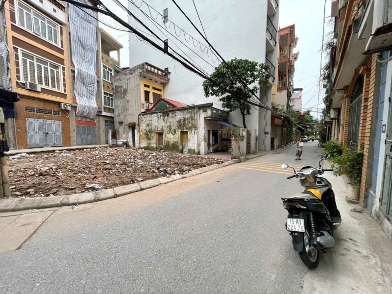 Bán đất đẹp lô góc ngõ oto tránh ở Sài Đồng Long Biên diện tích 70m mặt tiền rộng 11 tỷ 9