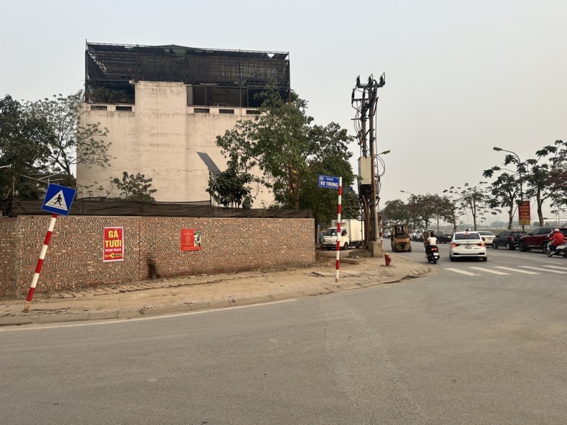 BÁN ĐẤT PHÚC LỢI 35 tỷ 225m VỈA HÈ Ô TÔ TRÁNH,KINH DOANH,VĂN PHÒNG,LONG BIÊN