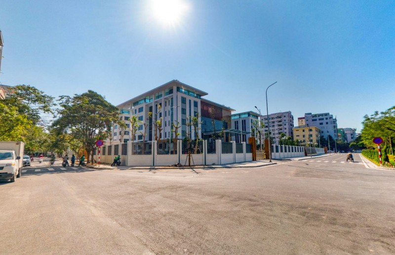 MẶT PHỐ TRẦN QUANG DIỆU –GẦN HỒ HOÀNG CẦU – THỬA ĐẤT VUÔNG VẮN – TIỀM NĂNG XÂY TÒA BUILDING