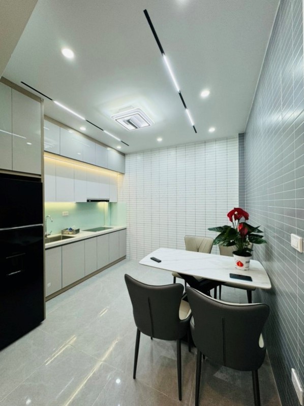 Bán nhà Khương Hạ, Thanh Xuân, ô tô gần, full nội thất xịn sò, 35m2, 7.75 tỷ