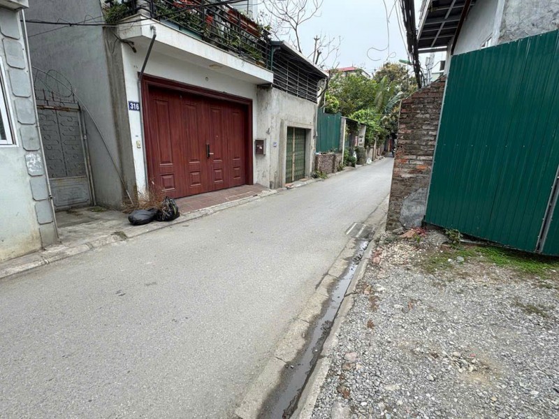 Đất Chính Chủ - giá tốt Cần bán lô đất đẹp hiếm có tại mặt phố Bắc Cầu, TP Hà Nội