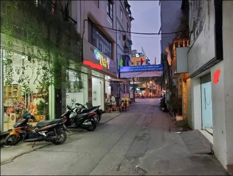 Cho thuê nhà Dốc Thọ Lão, 4 tầng, 30m2, 4 ngủ, 12 Triệu KD, VP kết hợp ở gia đình thuê.