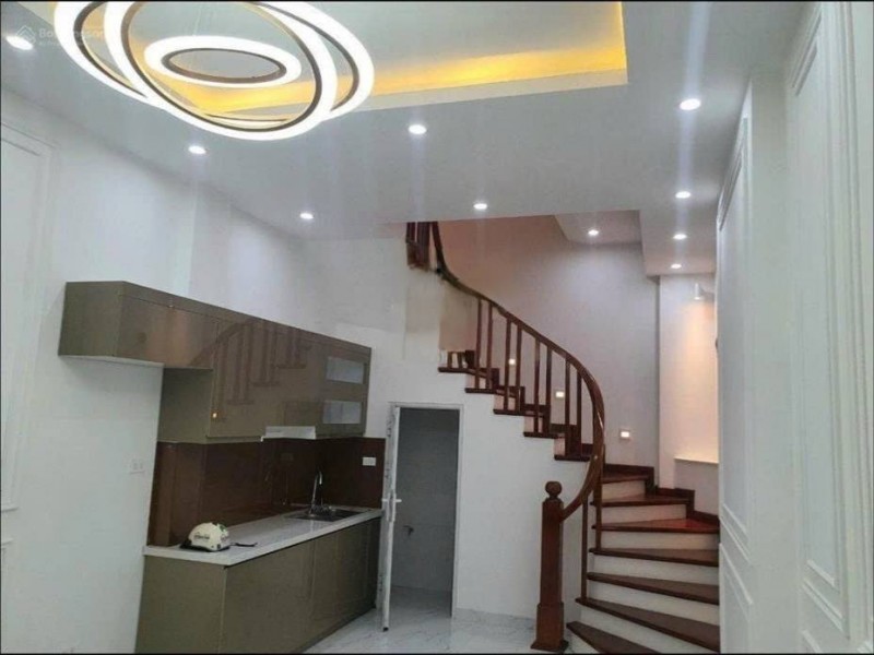 Cho thuê nhà Dốc Thọ Lão, 4 tầng, 30m2, 4 ngủ, 12 Triệu KD, VP kết hợp ở gia đình thuê.