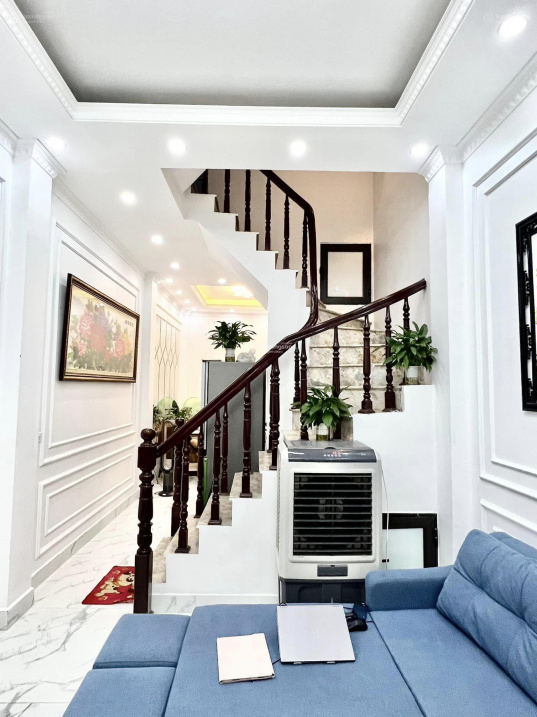 Bán nhà Đại Từ - DT 50m2x5 tầng, ngõ 5m,oto,nhà đẹp, giá 7.92 tỷ, cực đẹp, thoáng, ở luôn