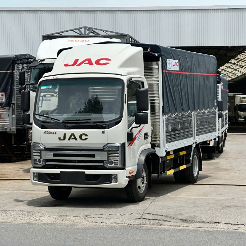 Bán xe tải JAC 2T5 N250PRO thùng bạt dài 4m5 động cơ Cummins Mỹ bảo hành 5 năm 