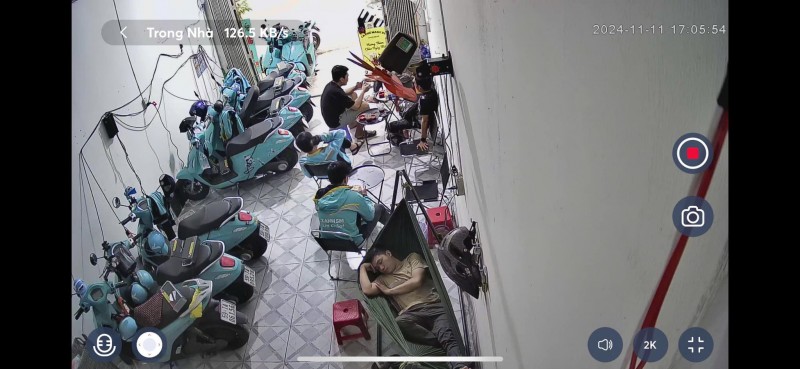 Cần sang lại quán cf trạm sạc xe điện 1017/9a Lạc Long Quân, P11, Tân Bình.
