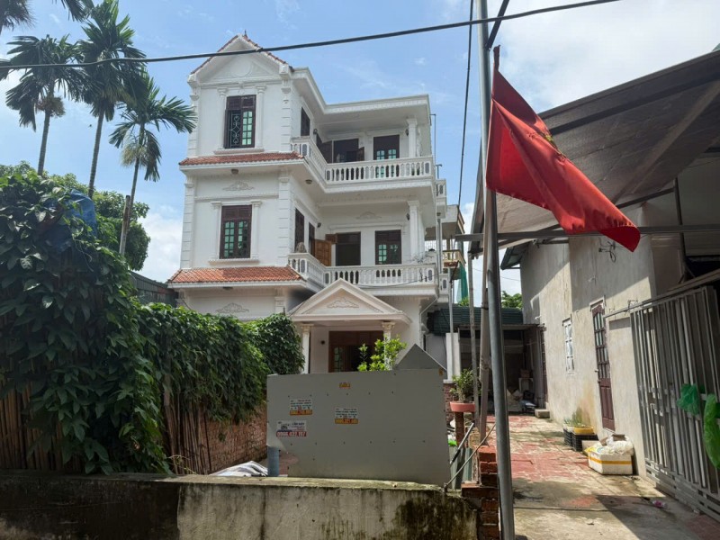 Bán nhà dân xây Vân Côn, 65m2, 4.7 tỷ, sát cạnh Đại lộ Thăng Long, ô tô đỗ gần