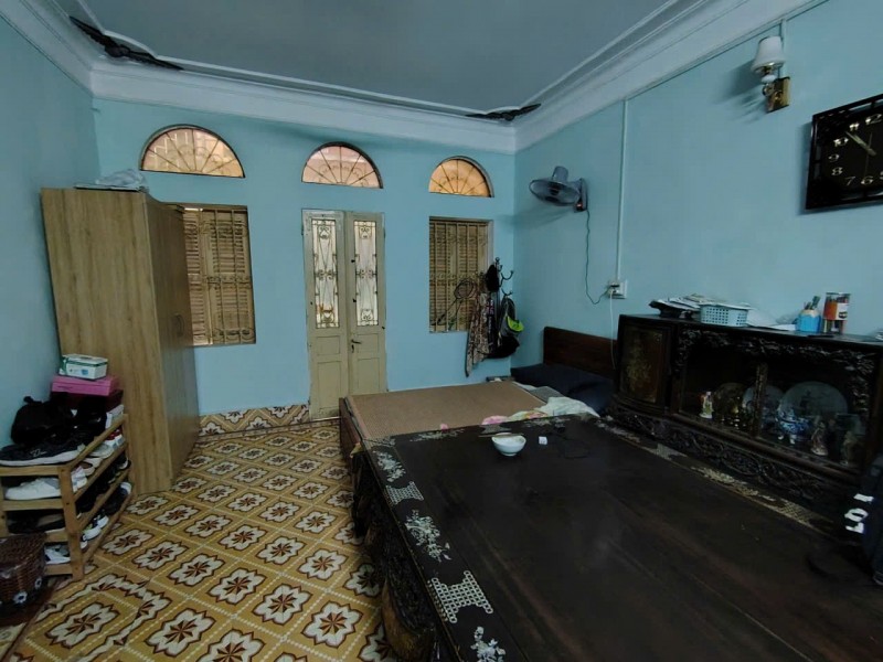 SIÊU PHẨM NHÀ RIÊNG TRUNG TÂM -- ĐÊ LA THÀNH – Ở SƯỚNG, SANG TRỌNG MỖI NGÀY . DT 40M2 MÀ GIÁ CHỈ