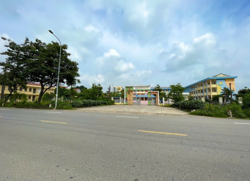Bán đất lô góc 86m2, Võng Xuyên Phúc Thọ,đường thông ô tô