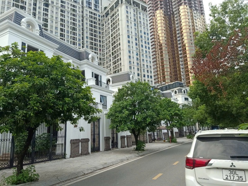 Bán biệt thự mặt phố Tố Hữu cạnh Roman Plaza  200m2 4 tầng giá đầu tư