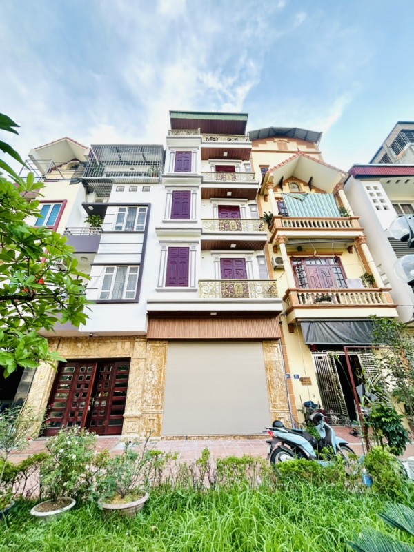 Bán nhà khu phân lô Đền Lừ ô tô tránh view vườn hoa thoáng mát dưỡng sinh 70m2 giá 24 tỷ