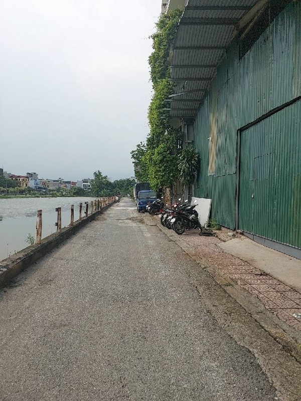 BÁN NHÀ BÁT KHỐI 10 tỷ 65m VIEW HỒ ĐIỀU HÒA, LONG BIÊN