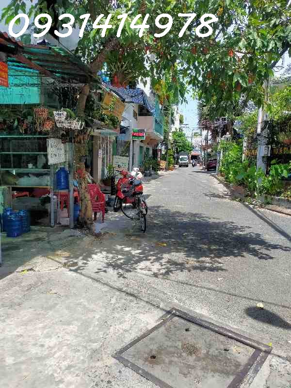 Vị trí đẹp tại đường Nguyễn Duy Cung, phường 12, quận Gò Vấp.