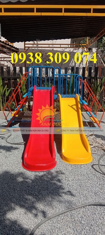 Cầu trượt trẻ em mầm non, cầu trượt hồ bơi giá rẻ